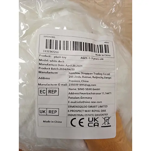 Foto aus der offiziellen Meldung: Plus toy white duck Plüschtier — Risiko: Ersticken