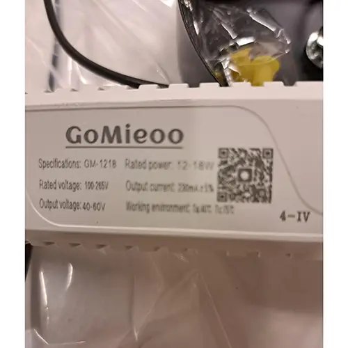 Photo de l’avis officiel: Q-X4-52 Plafonnier — risque: Choc électrique