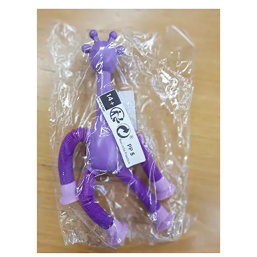 Photo from the official notice: Plastic giraffe plastic toy — choking risk