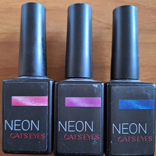 Photo de l’avis officiel: ONLY NAILS Neon Cat's Eyes Gel vernis à ongles — risque: Risque chimique