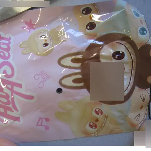 Foto dell’avviso ufficiale: Labubu Halloween - Cartoon doll blind box Giocattolo morbido — rischio: Rischio chimico