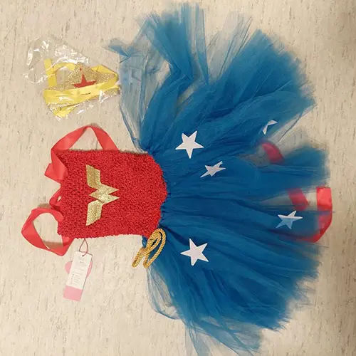 Photo from the official notice: Moeble Wonder Girls – Costumes d'halloween pour filles, robe Tutu, vêtements inspirés de Super héros fancy-dre — injuries & strangulation risk