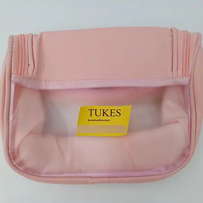 Photo de l’avis officiel: Sanrio Hello Kitty cosmetic bag Sac cosmétique — risque: Risque chimique & Environnement
