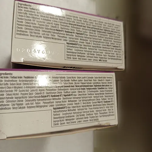 Foto aus der offiziellen Meldung: Schwarzkopf Long-lasting color Color EXPERT, NEW MAXIMAL CARE Haarfärbemittel — Risiko: Chemikalie