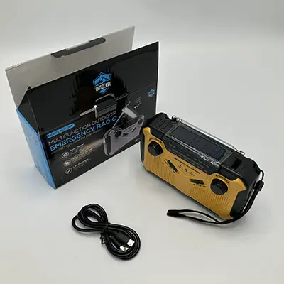 Photo from the official notice: Outdoor Multifunction Outdoor Emergency Radio — environment risk