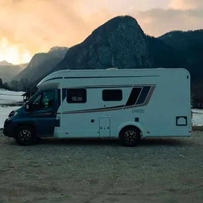 Photo de l’avis officiel: Bürstner CAMPEO, ELEGANCE, LIMITED, LINEO, LYSEO, TRAVEL VAN Camper van — risque: Blessures