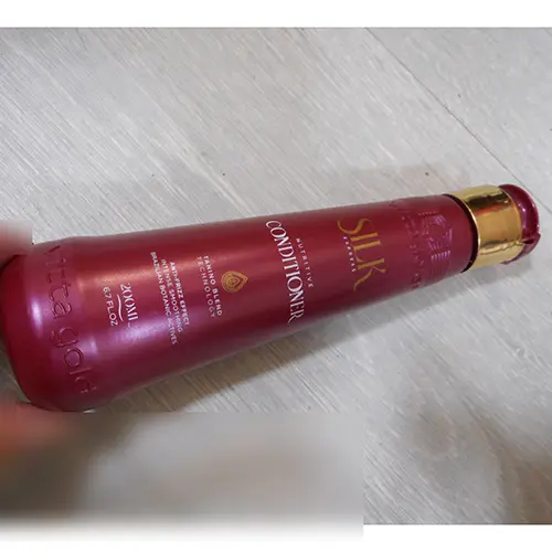 Photo de l’avis officiel: Vitta Gold Silk Express Après-shampooing — risque: Risque chimique