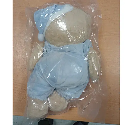 Photo de l’avis officiel: Jouet en peluche en forme d'ours mignon, pourpée en forme d'ours mignon avec vêtements de couchage Jouet soupl — risque: Étouffement
