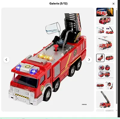Foto aus der offiziellen Meldung: Camion de pompiers avec échelle pompier, grand modèle, jouet, camion d'arrosage Spielzeugauto — Risiko: Verbrennungen & Chemikalie