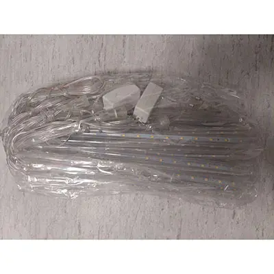 Photo from the official notice: Guirlande lumineuse 8 tubes Led pluie de météorites lighting chain — electromagnetic disturbance risk