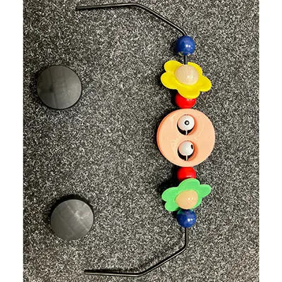 Foto dell’avviso ufficiale: Kidzly Rattle Toy Bar for Baby Bouncer Arco di gioco — rischio: Danno alla vista