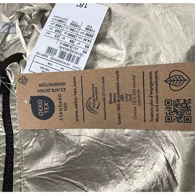 Foto do aviso oficial: Kiabi Coupe vent à capuche métallisé Casaco — risco: Químico & Ambiente