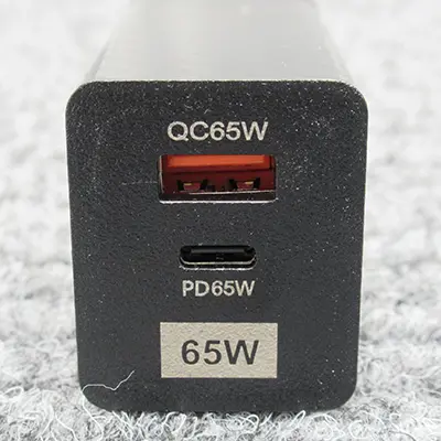 Foto aus der offiziellen Meldung: Wozinsky Fast GaN charger 65W USB-Ladegerät — Risiko: Elektrischer Schlag