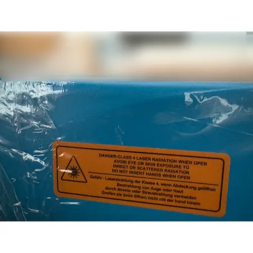 Foto uit de officiële melding: Omtech 40W Desktop Laser Graviermaschine &amp; Cutter De machine van de lasergravure — risico: Aantasting van het gezichtsvermogen