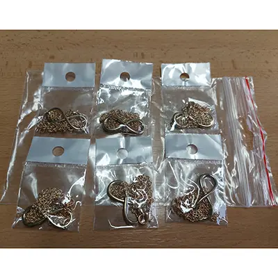 Photo de l’avis officiel: Infinite chain necklace Collier — risque: Risque chimique