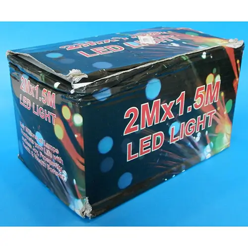 Photo de l’avis officiel: „2Mx1.5M LED LIGHT” Chaîne d'éclairage — risque: Choc électrique