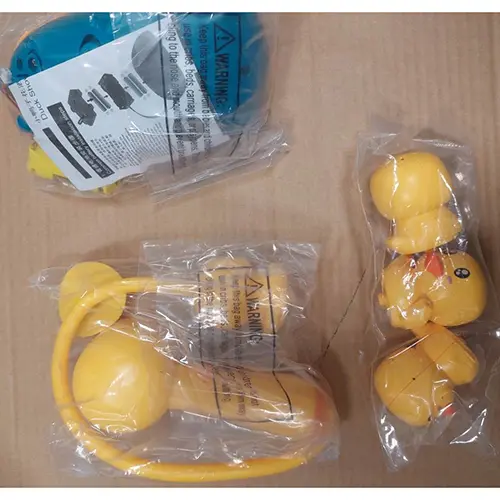 Photo from the official notice: Jouets de bain pour bébé pour enfants, jouets de bain d'eau par pulvérisation, canard électrique bath toy — chemical & choking risk