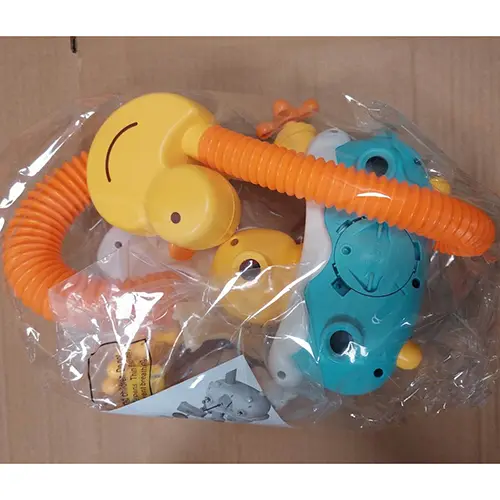 Photo from the official notice: Jouet de bain pour bébé, modèle de canard nuages, jeu d'eau de natation mignon bath toy — chemical risk