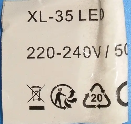 Photo from the official notice: Zhe Jiang Gorgeous Lighting Factory 35L LEDAblak dlsz feny lighting chain — electric shock risk