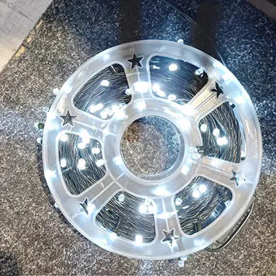 Photo de l’avis officiel: Merry Christmas 240 LED 50M Chaîne d'éclairage — risque: Choc électrique