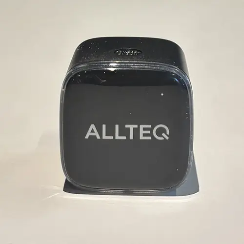 Foto aus der offiziellen Meldung: ALLTEQ 300M WIFI AP/REPEATER WLAN-Repeater — Risiko: Elektrischer Schlag