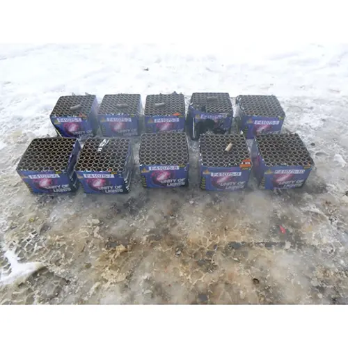 Photo de l’avis officiel: GBV-Weco Vuurwerk B.V. Unity of Lights Feux d'artifice — risque: Brûlures & Incendie