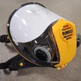 Foto aus der offiziellen Meldung: Dewalt Light weight full face mask respirator Atemschutzmaske — Risiko: Gesundheitsrisiken/Sonstige