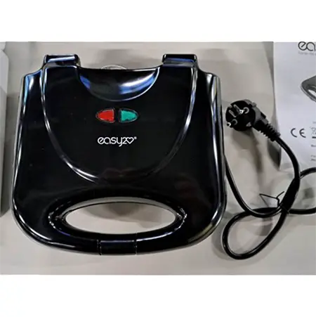 Photo de l’avis officiel: Easy 2 love Tostiera 800W Machine à sandwich — risque: Brûlures & Incendie