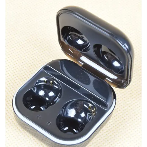 Photo de l’avis officiel: True Wireless Headset; Earbuds Écouteurs sans fil — risque: Brûlures