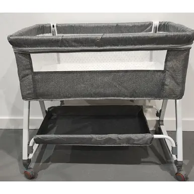 Photo de l’avis officiel: Grey Baby Bassinet Couette pour enfants — risque: Suffocation