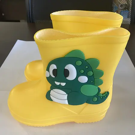 Foto dell’avviso ufficiale: Scarpe per bambini — rischio: Rischio chimico & Ambiente