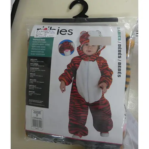 Photo from the official notice: Rubie's fancy-dress costume — choking risk