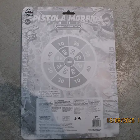 Photo from the official notice: Mile PISTOLA MORBIDA plastic toy set — choking risk