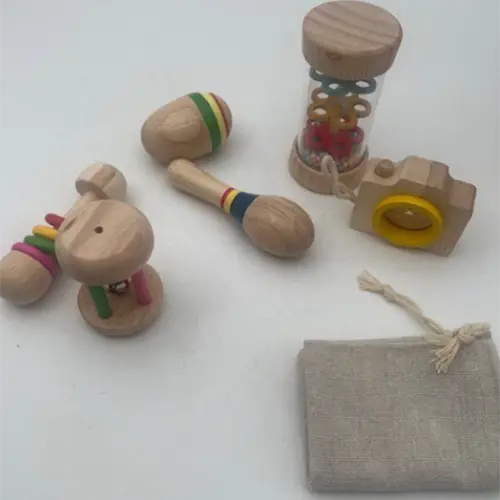 Foto aus der offiziellen Meldung: Wodi Wooden Musical Instruments Spielzeug-Set — Risiko: Ersticken