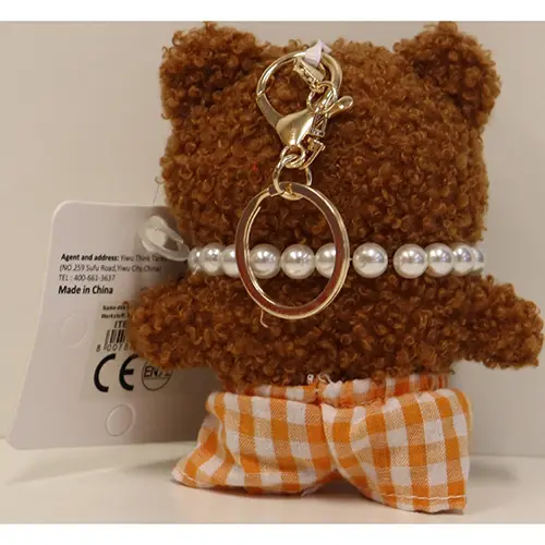 Photo from the official notice: YOYOSO Schlüsselanhänger soft toy with key ring — choking risk