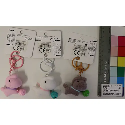 Foto do aviso oficial: YOYOSO Brinquedo macio com chaveiro — risco: Engasgamento