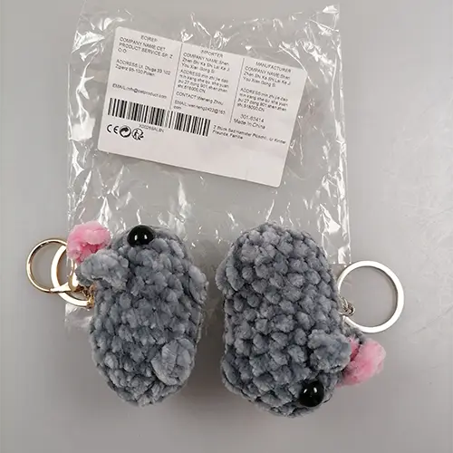 Photo from the official notice: 2 Stück Sad Hamster Plüschtier für Kinder, Freunde, Familie soft toy with key ring — choking risk