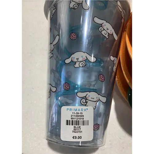 Photo de l’avis officiel: Primark Gourde Cinnamoroll, Hello Kitty and friends Bouteille d'eau — risque: Étouffement