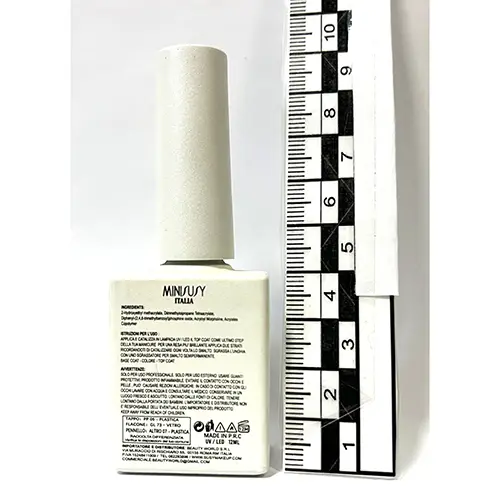 Foto uit de officiële melding: Minisusy TOP COAT - Pro Gel Professional Nagellak — risico: Chemische risico's