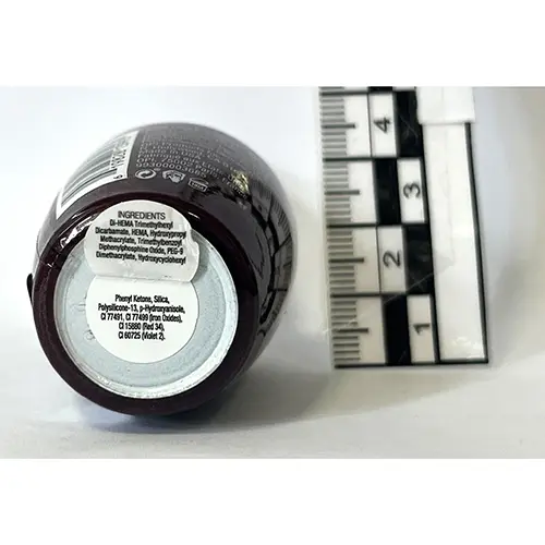 Photo from the official notice: OPI Gel Color - Como se LLama? gel nail polish — chemical risk