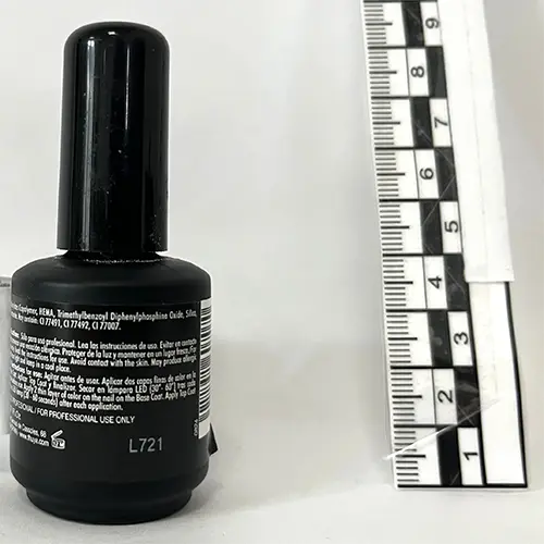 Foto do aviso oficial: Thuya Gel ON-Off  - B Color Verniz para unhas em gel — risco: Químico
