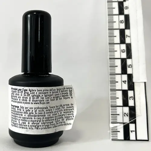 Foto do aviso oficial: Thuya Gel ON-Off  - B Color Verniz para unhas em gel — risco: Químico