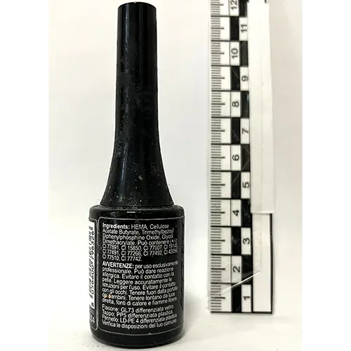 Photo de l’avis officiel: Estrosa Base Rubber - Natural Gel vernis à ongles — risque: Risque chimique