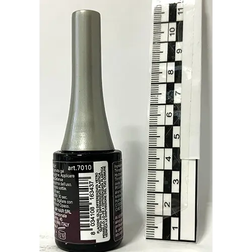 Foto uit de officiële melding: Estrosa Emotion Metallic Gel nagellak — risico: Chemische risico's