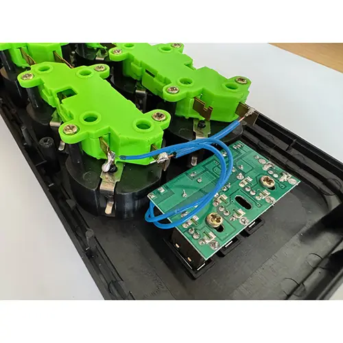 Foto do aviso oficial: JINHUAI Power Socket Chumbo da extensão — risco: Choque elétrico & Incêndio