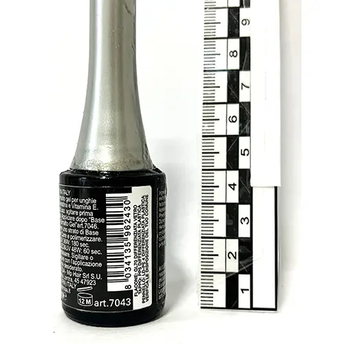 Foto del aviso oficial: Estrosa Base Rubber Care con cheratina e Vitamina E Neutral Esmalte de uñas de gel — riesgo: Riesgos químicos