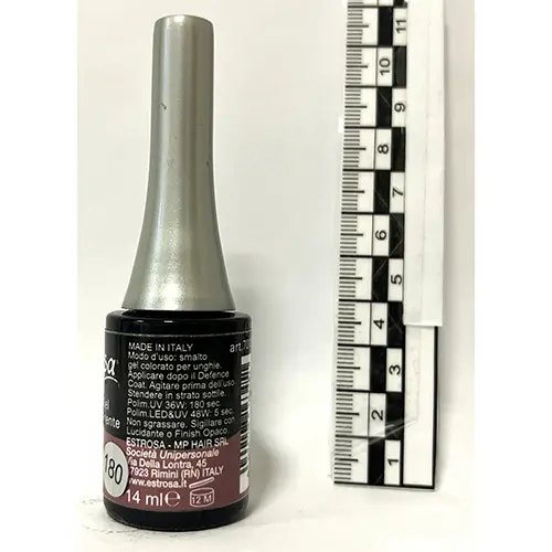 Photo de l’avis officiel: Estrosa Rosè Gel vernis à ongles — risque: Risque chimique