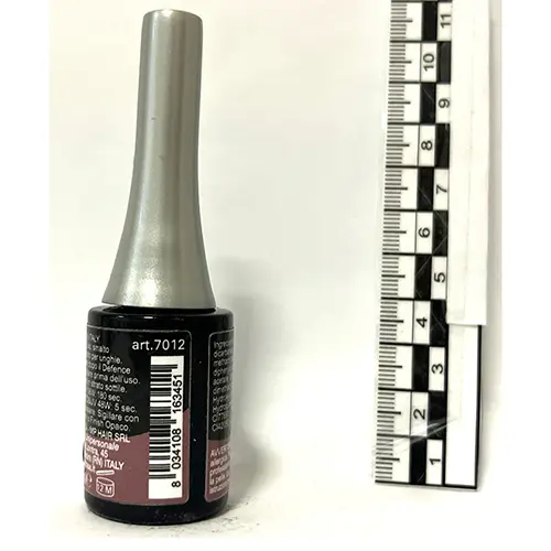 Photo de l’avis officiel: Estrosa Rosè Gel vernis à ongles — risque: Risque chimique