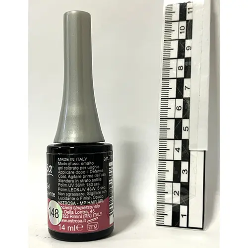 Foto uit de officiële melding: Estrosa Rosa Reale Metallic Gel nagellak — risico: Chemische risico's