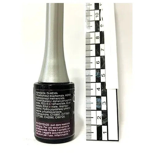 Photo de l’avis officiel: Estrosa Viola Gel vernis à ongles — risque: Risque chimique